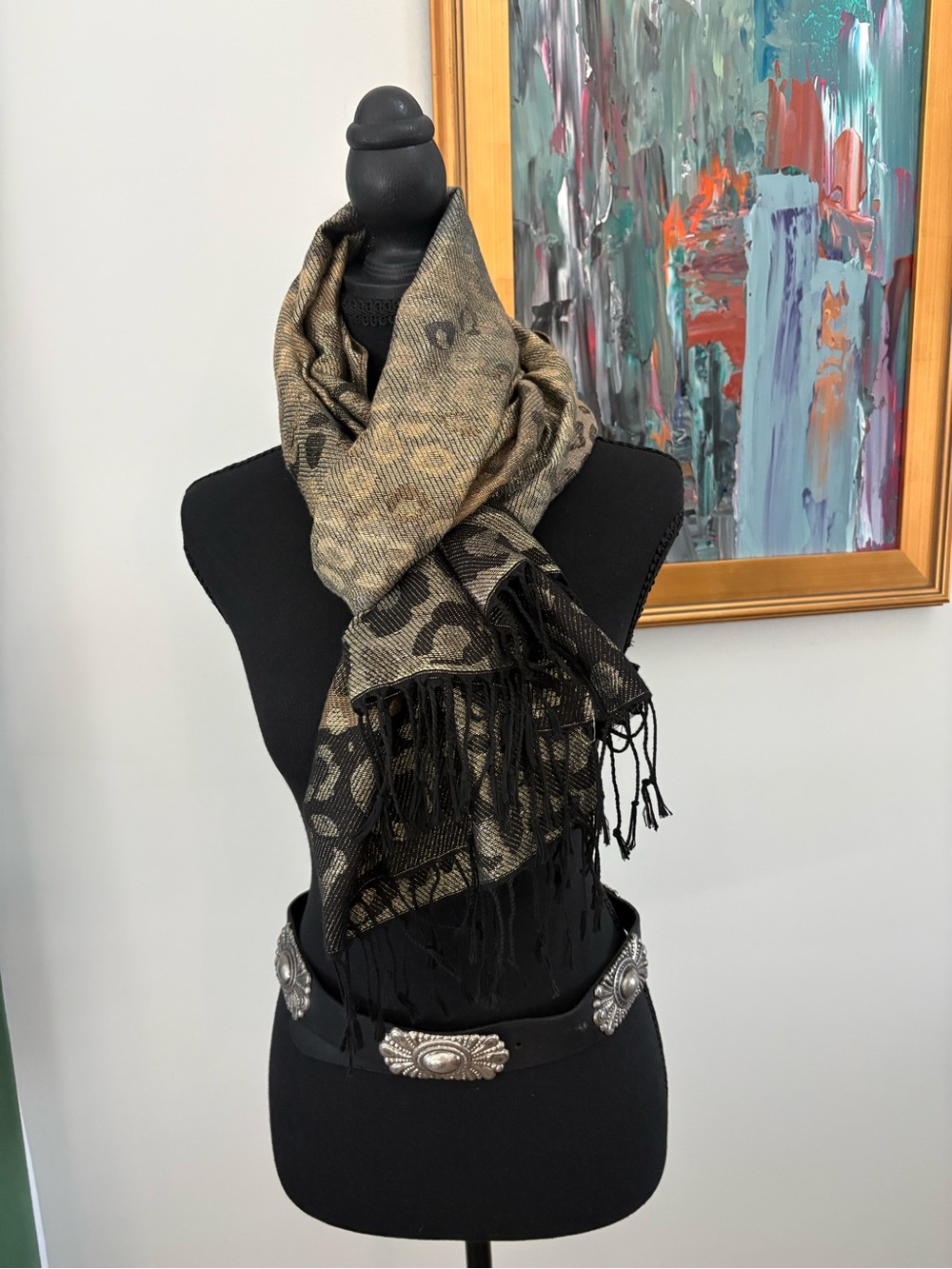 Stylish Animal-Print Fringe Scarf in Brown & Black Metallic